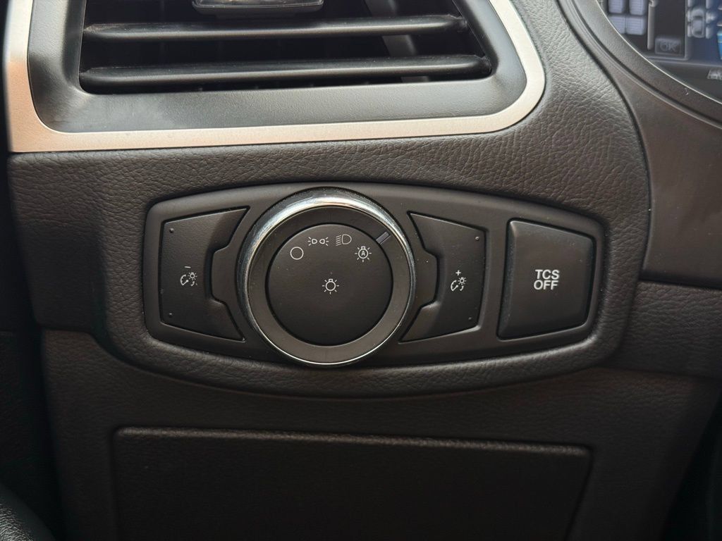 Used 2024 Ford Edge SEL AWD/4WD image 26