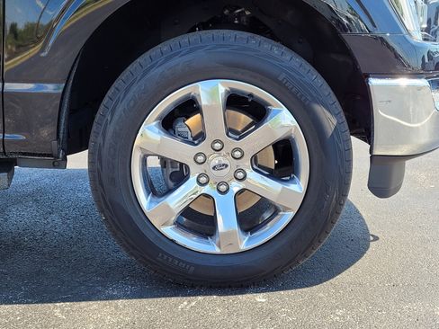 Used 2023 Ford F150 Lariat w/ Max Trailer Tow Package AWD/4WD image 10