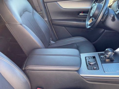 Used 2025 MAZDA CX-70 3.3 Turbo w/ Preferred Package image 12