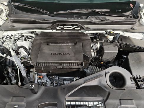 Used 2024 Honda Pilot Touring image 19