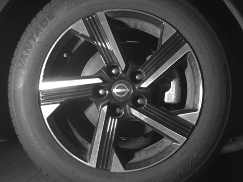 Used 2025 Nissan Sentra SV image 13