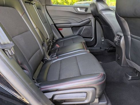 Used 2025 Ford Escape ST-Line image 24