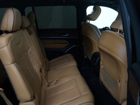 Used 2021 Jeep Grand Cherokee L Summit w/ Advanced Protech Group IV image 11