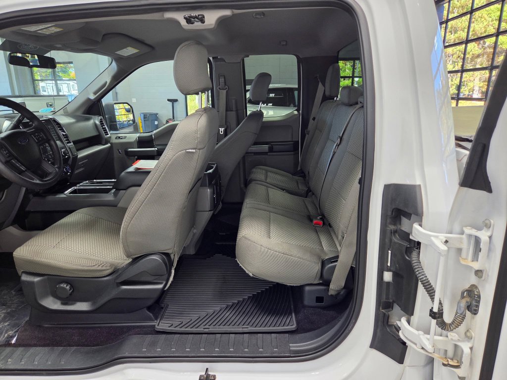 Used 2016 Ford F150 XLT AWD/4WD image 16