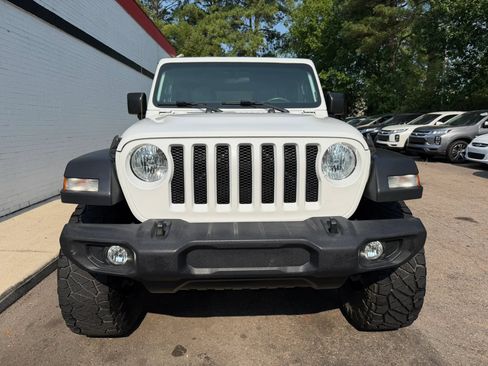 Used 2018 Jeep Wrangler Unlimited Sport S AWD/4WD image 3