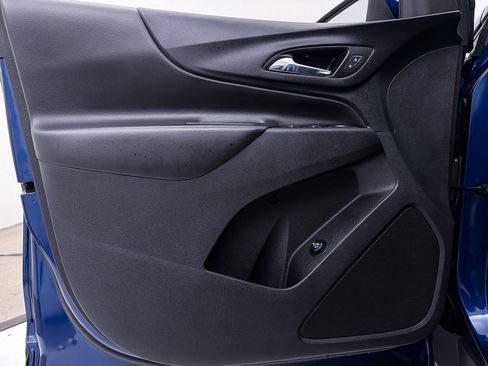 Used 2022 Chevrolet Equinox LT image 12