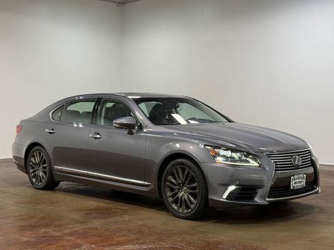 Used 2014 Lexus LS 600h L image 22