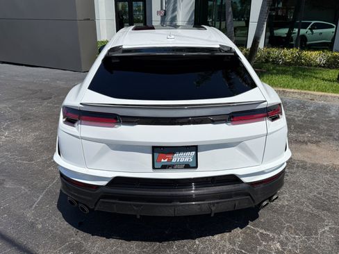 Used 2023 Lamborghini Urus Performante AWD/4WD image 18