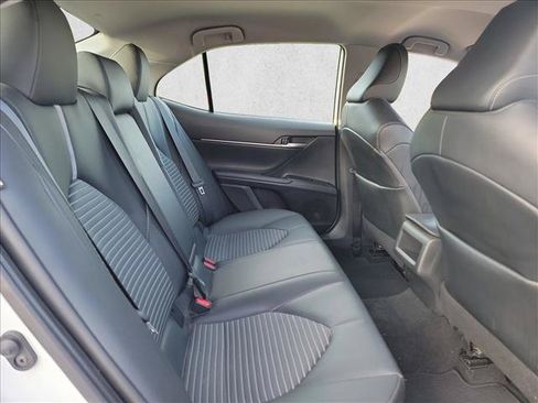 Used 2020 Toyota Camry SE w/ Carpet Mat Package FWD image 12