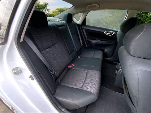 Used 2019 Nissan Sentra SV image 22