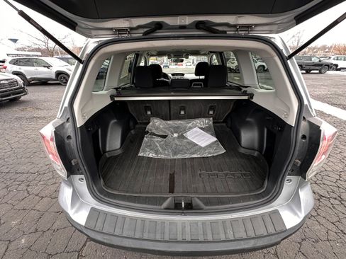 Used 2017 Subaru Forester 2.5i Premium image 9