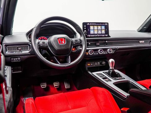 Used 2024 Honda Civic Type R image 5