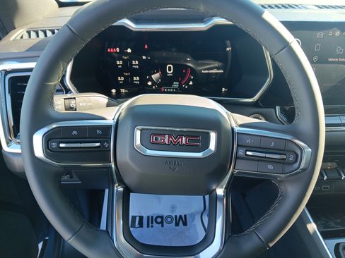 New 2026 GMC Canyon Elevation image 16