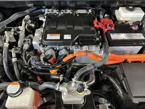 Used 2024 Toyota bZ4X FWD image 28