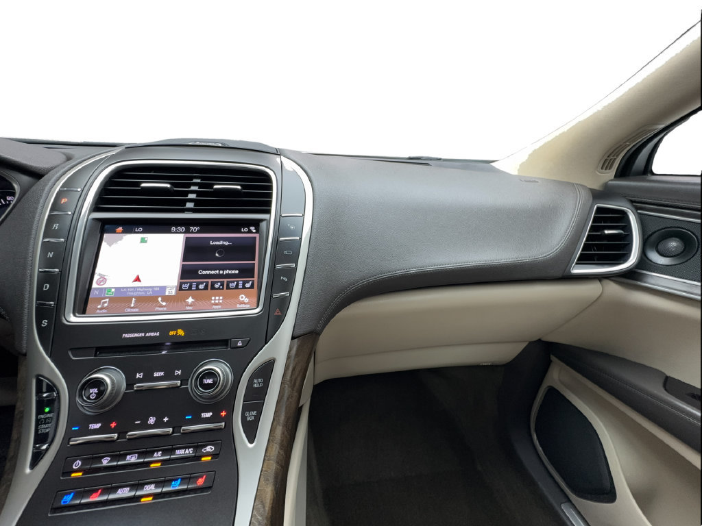 Used 2017 Lincoln MKX Reserve w/ Driver Assistance Package FWD image 48