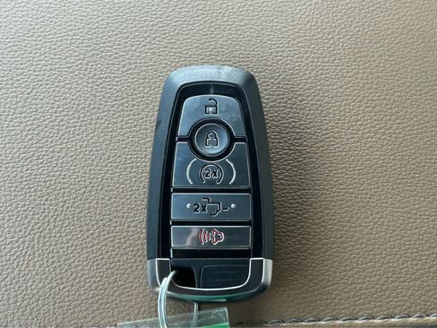 Used 2024 Ford F250 Lariat w/ Chrome Package AWD/4WD image 63
