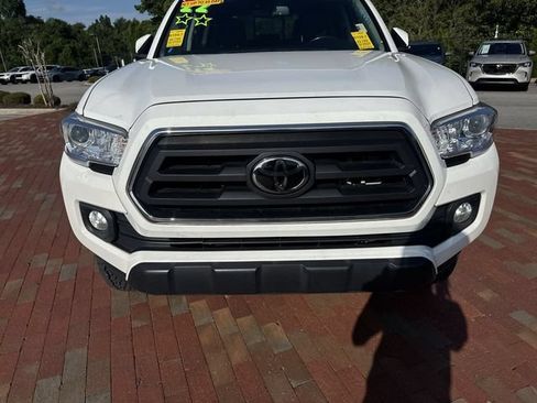 Used 2022 Toyota Tacoma SR5 AWD/4WD image 22