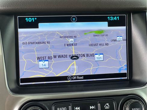 Used 2020 Chevrolet Tahoe Premier RWD image 8