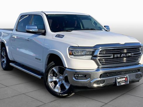 Used 2022 RAM 1500 Laramie AWD/4WD image 3