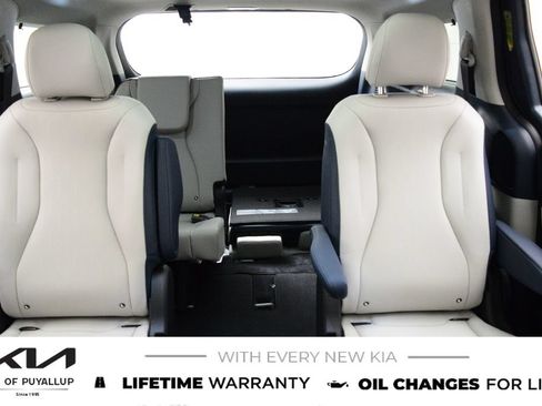 New 2027 Kia Carnival SX FWD image 13