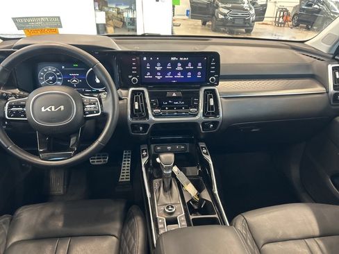 Certified 2023 Kia Sorento SX AWD/4WD image 12