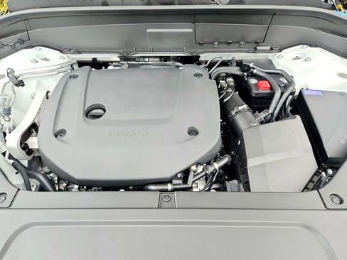 New 2026 Volvo XC90 B6 Plus w/ Protection Package Premier image 34