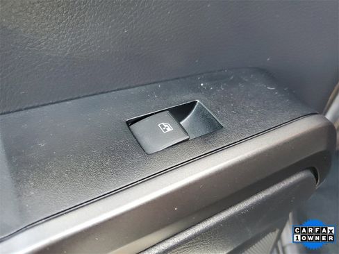 Used 2022 Toyota Tacoma TRD Sport image 15