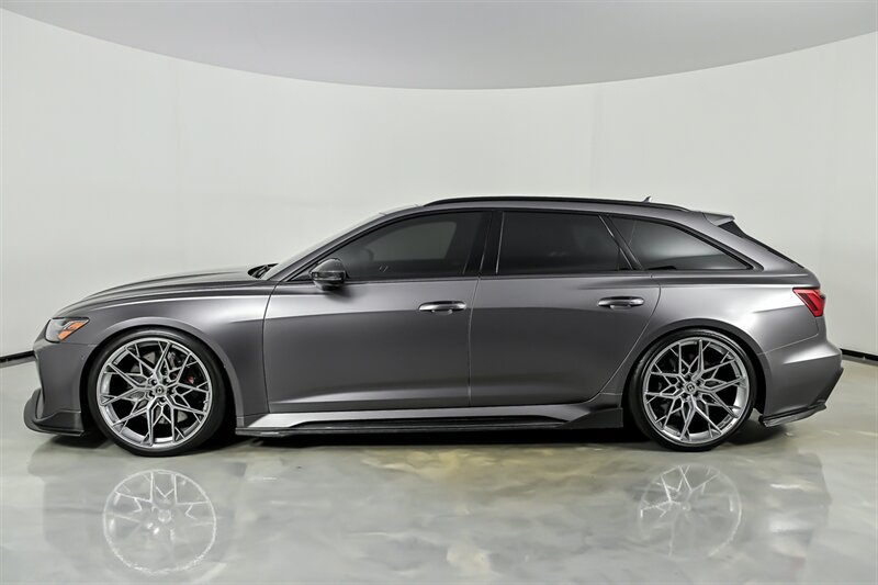 Used 2022 Audi RS 6 AWD/4WD image 6
