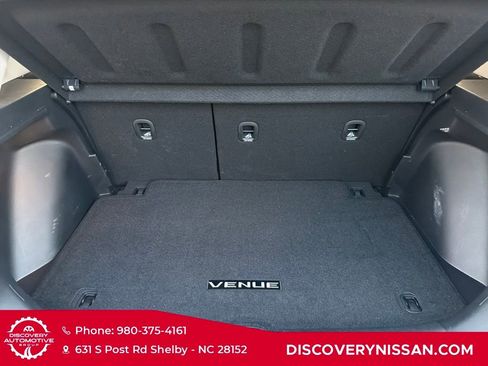 Used 2023 Hyundai Venue SEL image 35