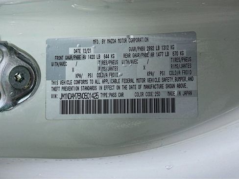 Used 2022 MAZDA MX-5 Miata RF Grand Touring image 27