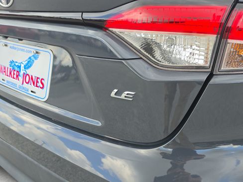 Used 2024 Toyota Corolla LE FWD image 16