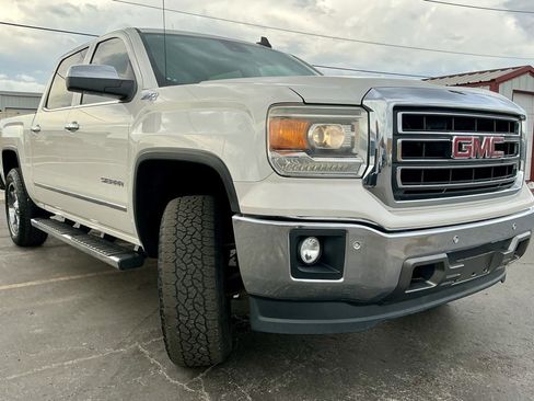 Used 2015 GMC Sierra 1500 SLT w/ SLT Crew Cab Value Package image 2