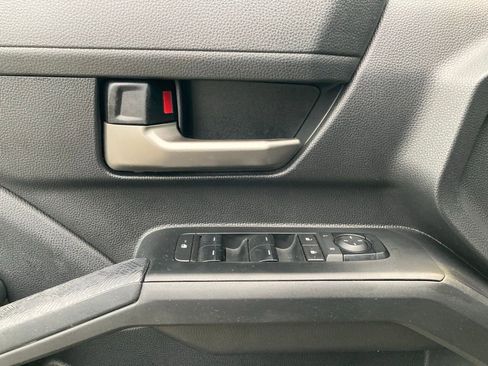 Used 2024 Toyota Tacoma TRD Off-Road image 12