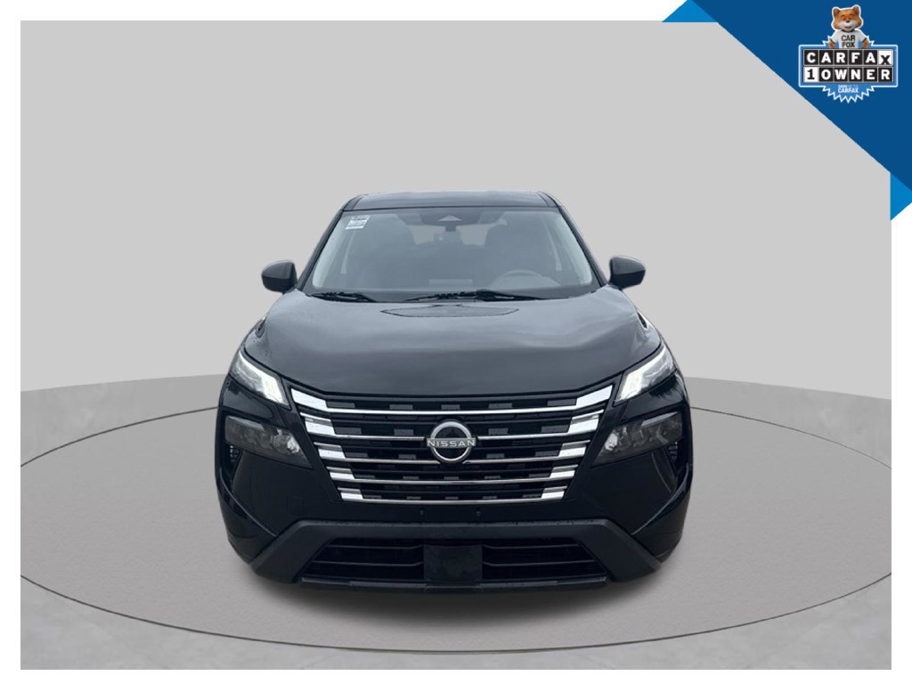 Used 2024 Nissan Rogue S AWD/4WD image 2