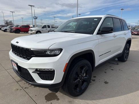 New 2025 Jeep Grand Cherokee Limited image 27