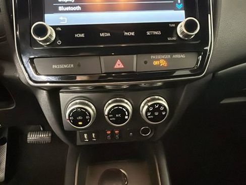 Used 2024 Mitsubishi Outlander Sport AWD image 22