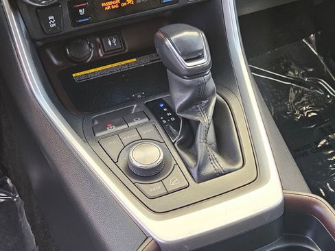 Used 2019 Toyota RAV4 Limited w/ Advanced Technology Package AWD/4WD image 19