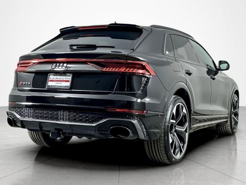 Used 2023 Audi RS Q8 w/ Black Optic Package image 5
