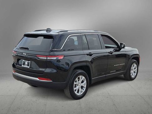 Used 2023 Jeep Grand Cherokee Limited AWD/4WD image 8