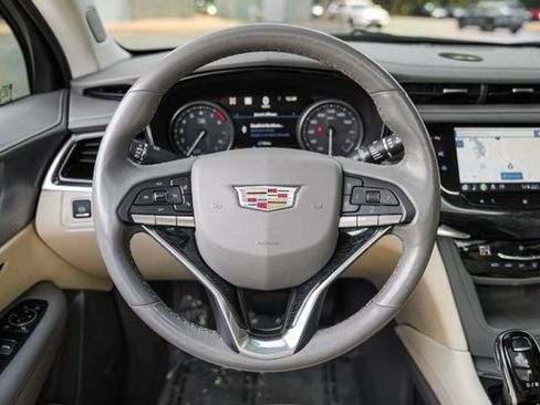 Used 2020 Cadillac XT6 Premium Luxury AWD/4WD image 30