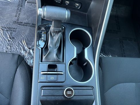 Used 2022 Kia K5 LXS image 26