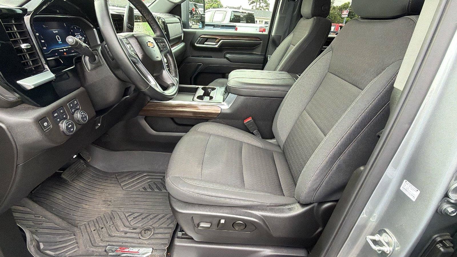 Used 2024 Chevrolet Silverado 2500 LT w/ All Star Edition AWD/4WD image 16