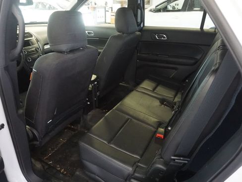 Used 2019 Ford Explorer 4WD Police Interceptor image 18