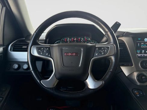 Used 2017 GMC Yukon SLT AWD/4WD image 31
