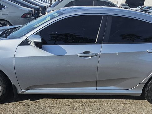 Used 2016 Honda Civic EX image 5