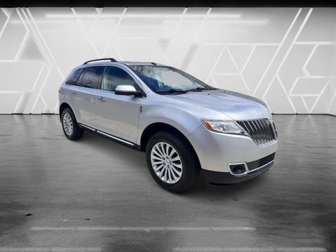 Used 2017 Lincoln MKC Reserve w/ Lincoln MKC Climate Package FWD image 4