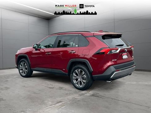 Used 2022 Toyota RAV4 Limited AWD/4WD image 3