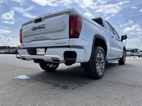 New 2026 GMC Sierra 1500 Denali Ultimate AWD/4WD image 11