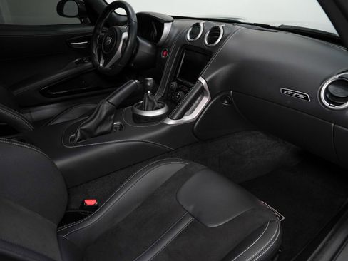 Used 2014 SRT Viper GTS image 2