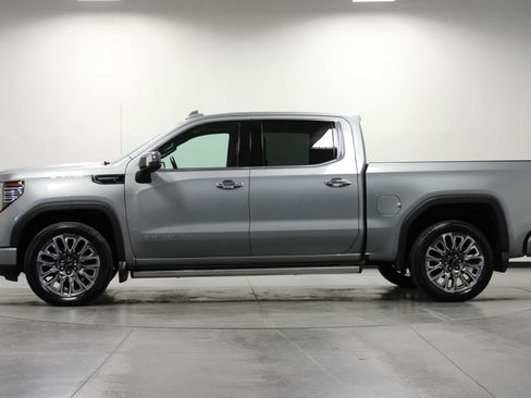 Used 2024 GMC Sierra 1500 Denali Ultimate image 7